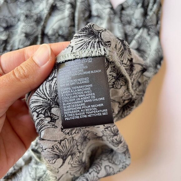 NWT Urban Outfitters Romper - Picture 6 of 7